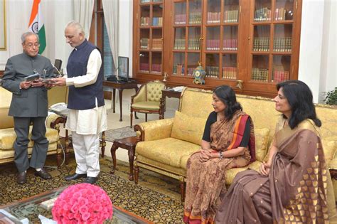 Gallery Sri M Meets The President At Rashtrapati Bhavan The Satsang