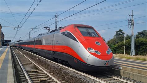 AV FRECCIAROSSA 8807 Milano C Le Taranto ARRIVO E PARTENZA A CESENA