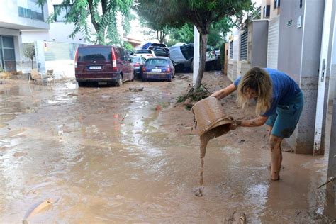 Las impactantes imágenes de las inundaciones en España que dejan más de