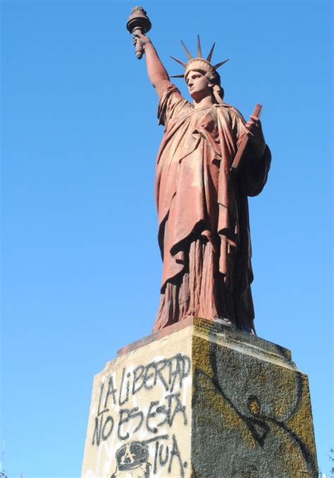 Fotos La Estatua De La Libertad También Está En Argentina ~