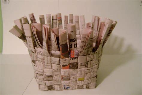 Diy Basket Woven From Recycled Newspaper Uploadish