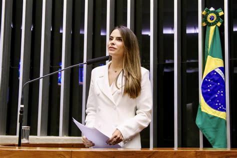 Yandra Moura Deputada Federal Por Sergipe