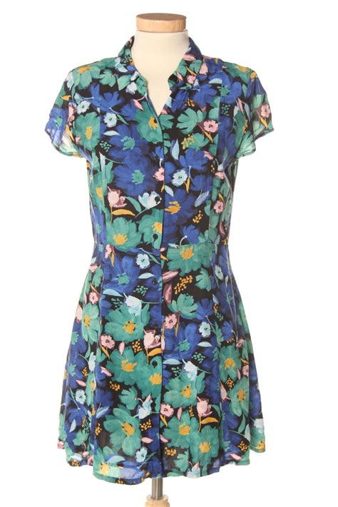 Robe Casual Trafaluc De La Taille S De Couleur Fleurs