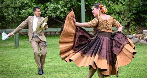 La marinera uno de los bailes tradicionales del norte del Perú