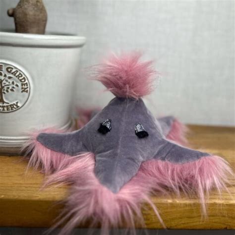 Jellycat Curiosity Starfish Soft Plush Toy Grey Pink Fur 10 Ebay