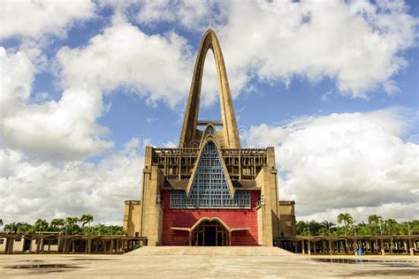 Basílica De Nuestra Senora De La Altagracia Foto de archivo Imagen de