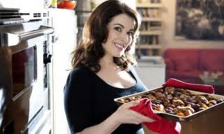 Food Porn Fuels Obesity Crisis As It Makes It Harder To Resist Eating Daily Mail Online