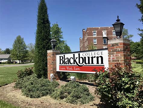 Sydney Bates Graduates From Blackburn College