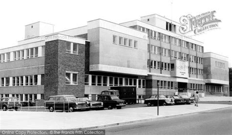 Photo Of Croydon The Law Courts C1970 Francis Frith