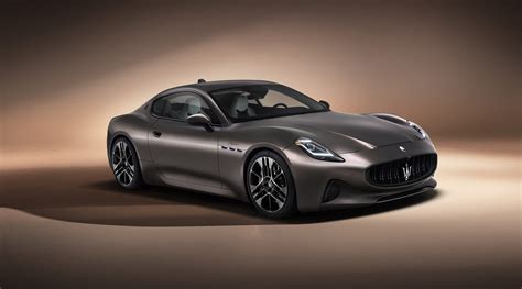 Maserati GranTurismo 2024 ขบเคลอนดวยนำมนหรอไฟฟา บทความ