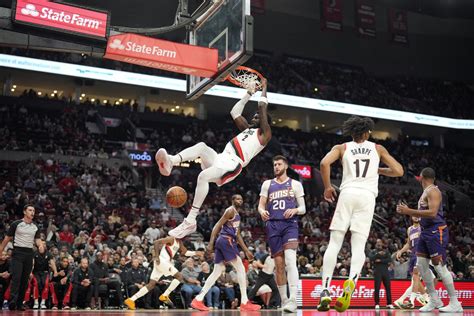 Trail Blazers Deandre Ayton Teases New Wrinkle To Game Blazer S Edge