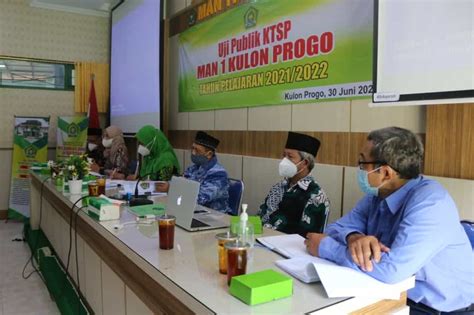 MAN 1 Kulon Progo Gelar Uji Publik Kurikulum Kementerian Agama Kulon