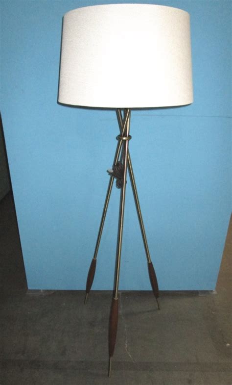 Brassandwood Tripod In Lighting Floor Lamps Modern