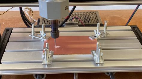 Fabricación de tarjeta electrónica PCB con la CNC router 3018Pro