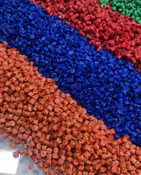 SHUBHAM POLYMERS Red Hd Plastic Granules For General Plastics