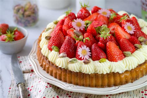 Tarte aux fraises à la crème damandes Les Recette de A à Z