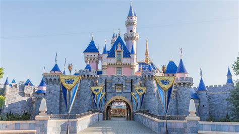 Disneyland Pauses Magic Key Annual Pass Sales Announces New Ticket Offering