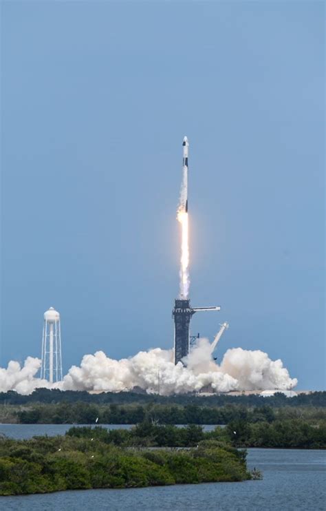 Liftoff The Successful Spacex Falcon 9 Astronaut Launch Is Hugely