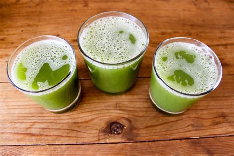 I Make This Celery Juice Recipe Every Day To Banish Bloating—No Juicer ...