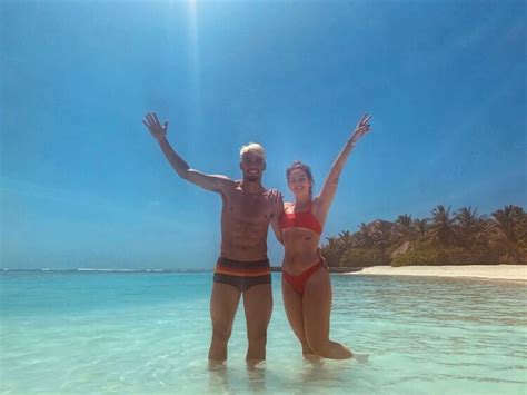 Hot Sexy Maria Eduarda Fournier Bikini Pics