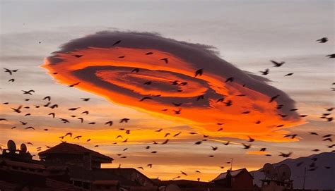 Bizarre Ufo Like Cloud Formation Appears Over Turkey And Baf