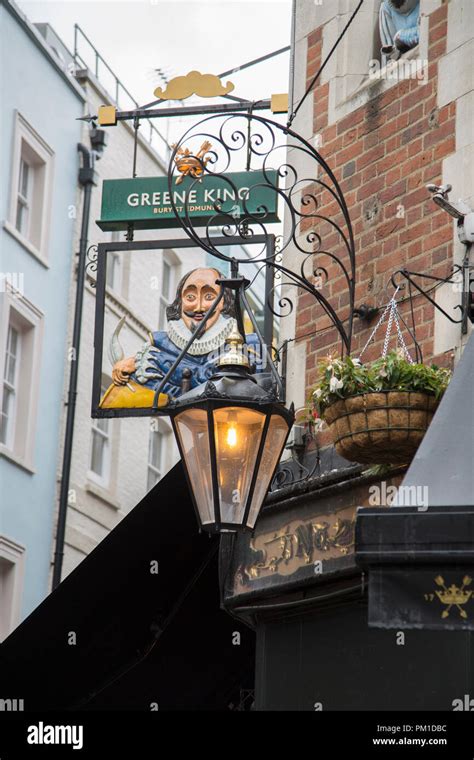 Shakespeares Head Carnaby Street Hi Res Stock Photography And Images