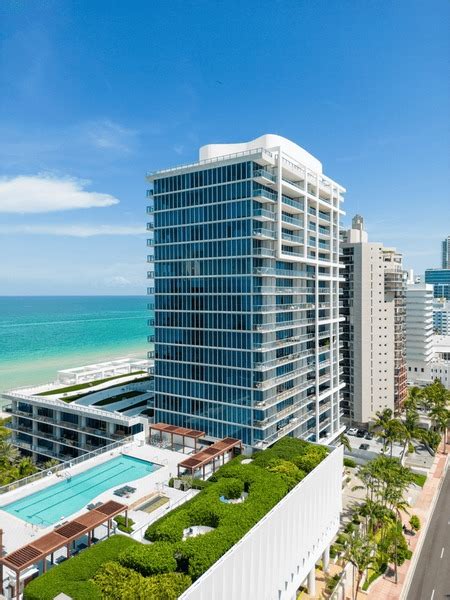 Carillon Miami Wellness Resort Florida Royalty Free Photos And Stock