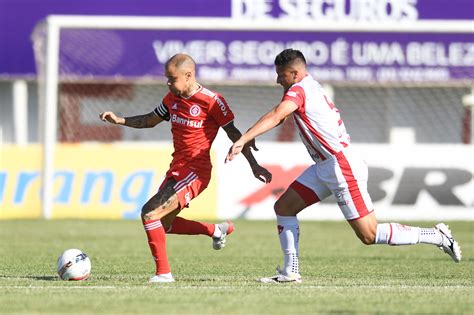 Internacional empata contra o Guarany de Bagé e enfrentará o Grêmio na