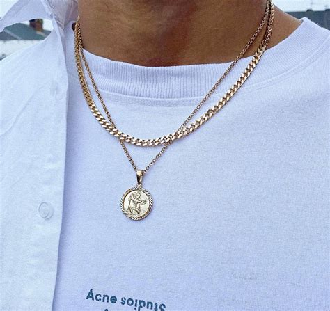 Mens Gold Necklace Mens Gold Chain Mens Gold Pendant In 2020 Gold Necklace For Men