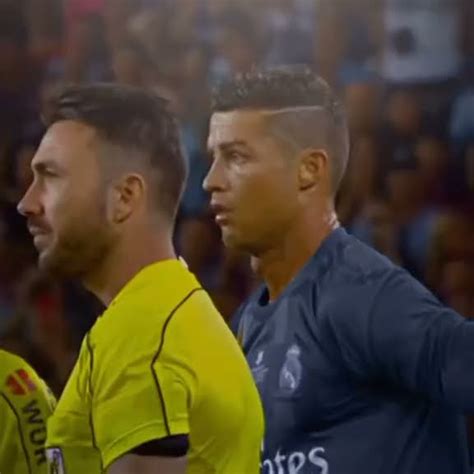 Ada Yang Masih Ingat Momen Ini Sepakbola Cristianoronaldo Messi