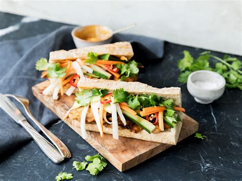 Pork belly banh mi | Recipe with Video | Kitchen Stories