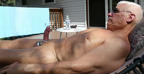 Lying Nude Outside Pics XHamster