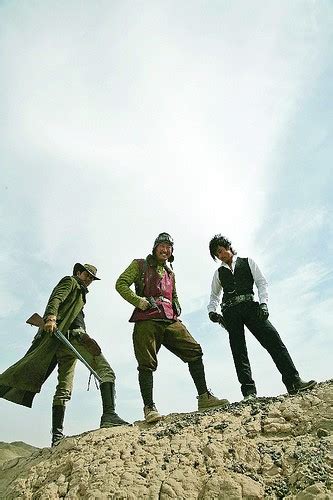 Jung Woo-sung, Lee Byung-hun e Song Kang-ho in un'immagine del film The ...