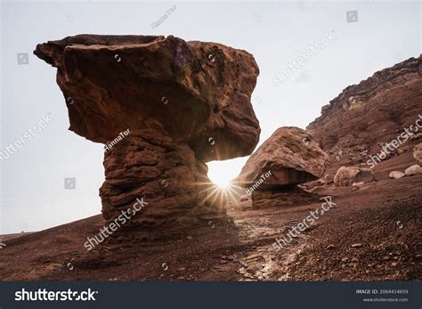 Cliff-dwellers Images, Stock Photos & Vectors | Shutterstock