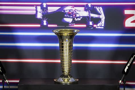 ¿por Qué La F1 No Entrega El Trofeo De Campeón En La última Carrera