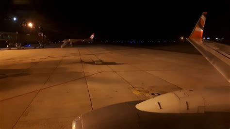 Decolagem Noturna Boeing B W Gol Em Bel M Youtube