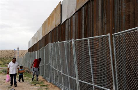 Congress looks to start building a Mexican border wall within months ...