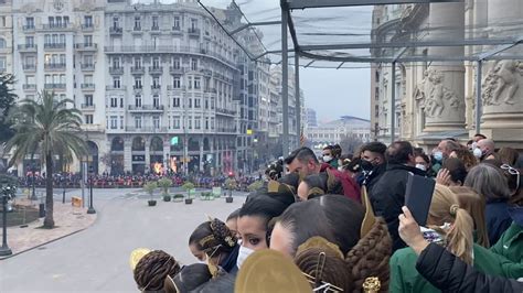 Una macrodespertà con mascletà incluida da inicio a las Fallas de