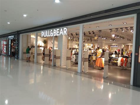 Pull And Bear