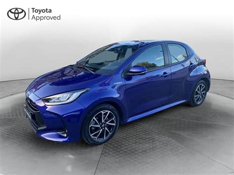 Car 2020 Toyota Yaris In Roma Lazio 5d Blu 1 5h Trend Comfort