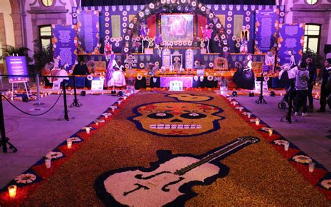 Altar En Palacio Honra Tradiciones Locales El Sol De San Luis