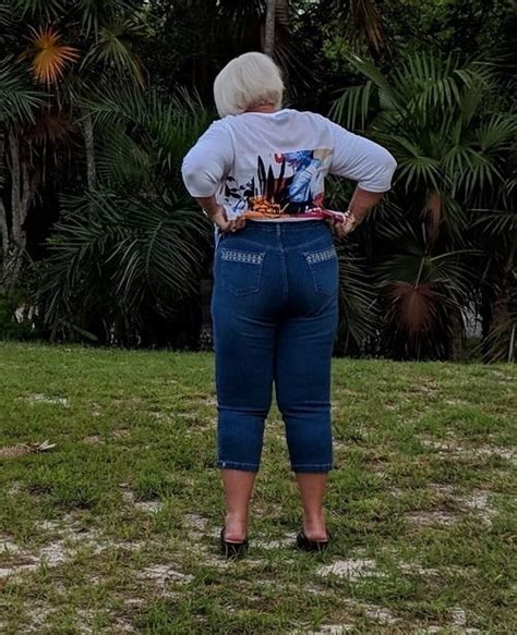 Miss Piggy Wearing Jeans Porn Pictures XXX Photos Sex Images