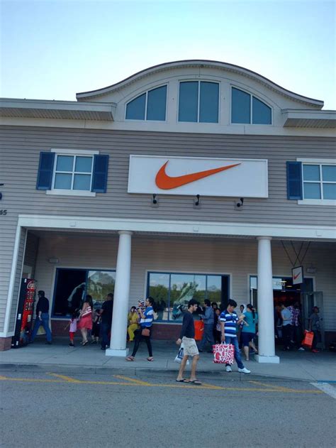 Nike Factory Store One Premium Outlet Blvd Suite 600 Wrentham Ma 02093