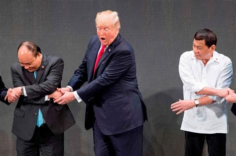 Donald Trump Gets Confused By The Group Handshake At Asean