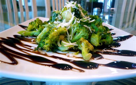 Italian Broccoli With Caramelized Onions And Balsamic Glaze Chef