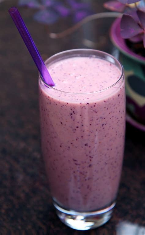 Weight-Loss Smoothie Ingredients | POPSUGAR Fitness Photo 3