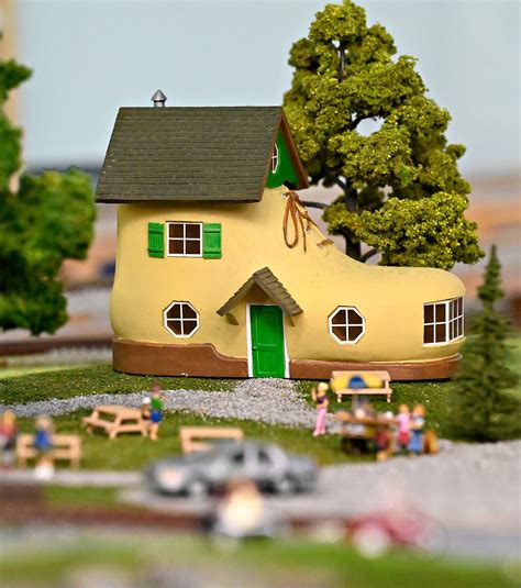 Have you been to the Miniature... - The York Dispatch