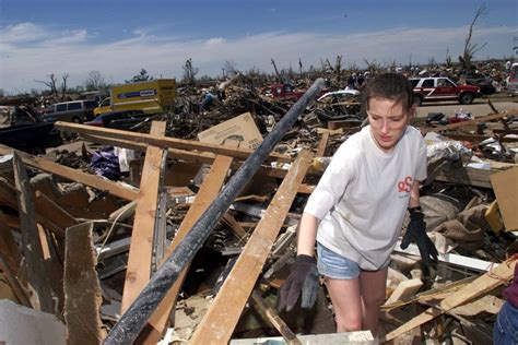 Oklahoma City Area Was Hammered By Ef5 Tornado In 1999 Cnn