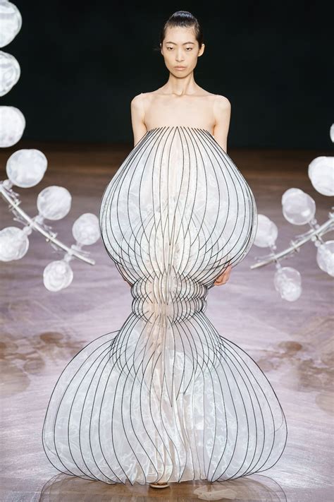 A Retrospective Of Iris Van Herpens Most Avant Garde Creations Vogue