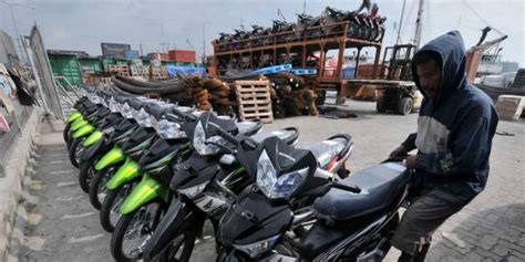 Penjualan Sepeda Motor Merosot Merdeka